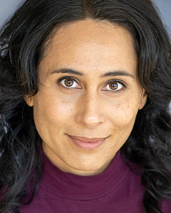 Laura Domingo headshot